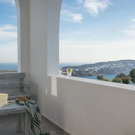 Aspronisi Luxury Villa With Caldera View Megalochori  Room photo